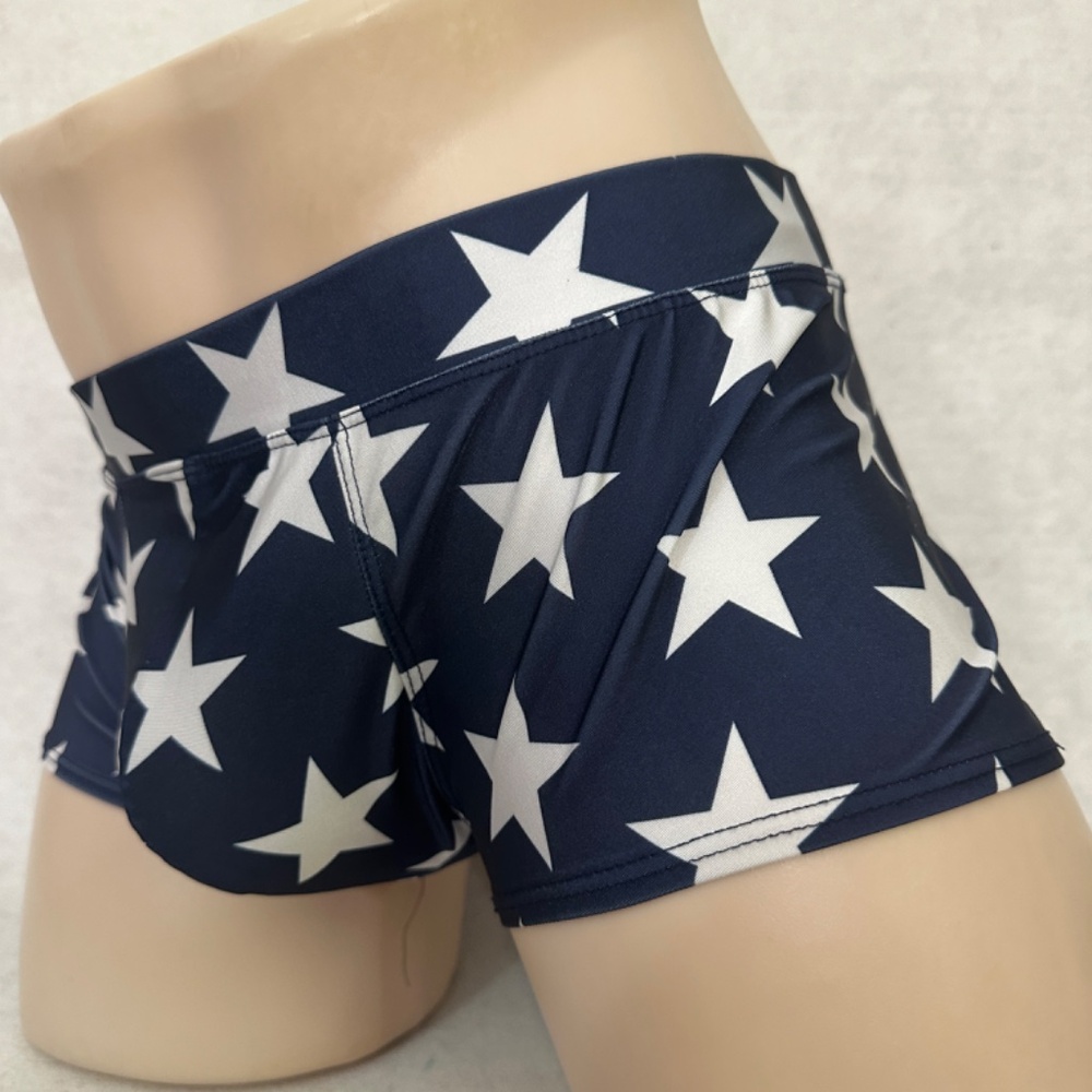 GaryM Square Cut Pouch Swim Briefs Large 32-38" waist Gently worn - Picture 2 of 4